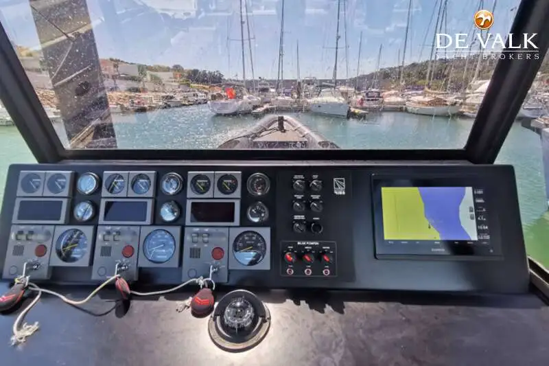 Bote inflável rígido à venda