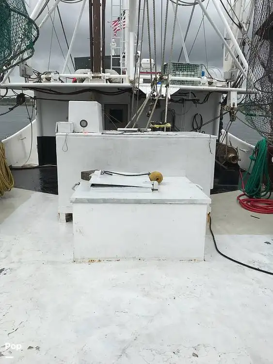Navio de pesca de arrasto à venda