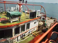 Barcos de trabalho à venda