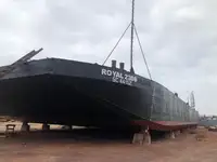 Barcaça à venda