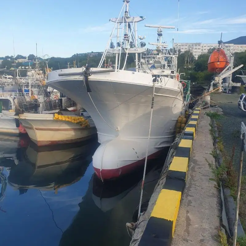 Navio de pesca de arrasto à venda