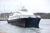 Catamarã à venda