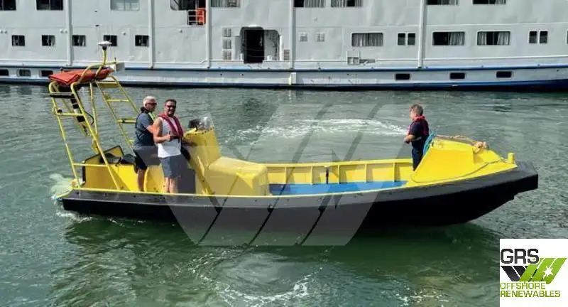 Barcos de trabalho à venda
