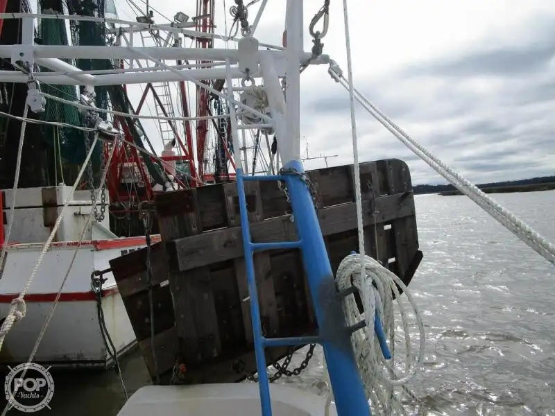 Navio de pesca de arrasto à venda
