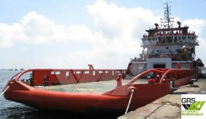 Navio de abastecimento à venda
