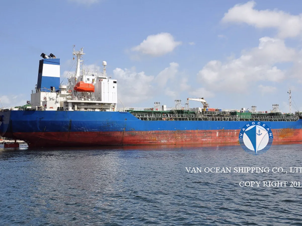 Navio-tanque de óleo/produtos químicos à venda