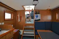 Navio de pesquisa à venda