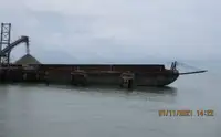 Barcaça à venda