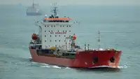 Oil/Chemical tanker à venda