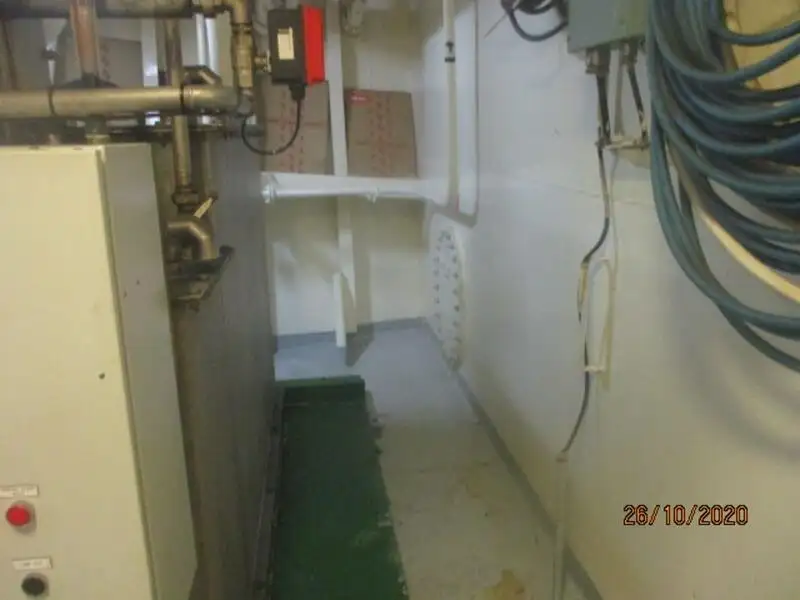Navio frigorífico à venda