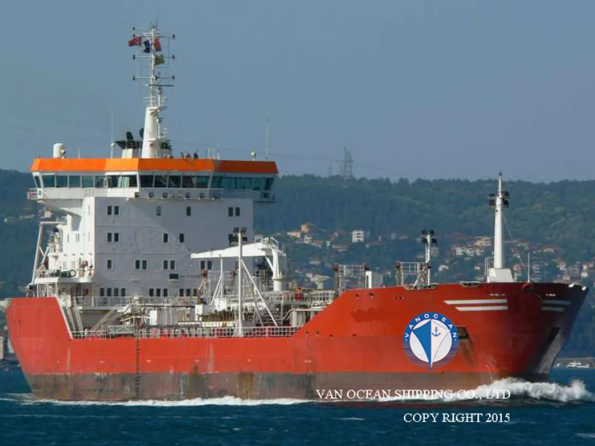 Navio-tanque de óleo/produtos químicos à venda