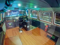 Navio guindaste à venda