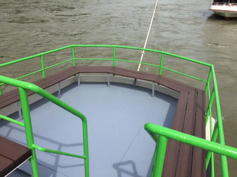 Navio de cruzeiro à venda