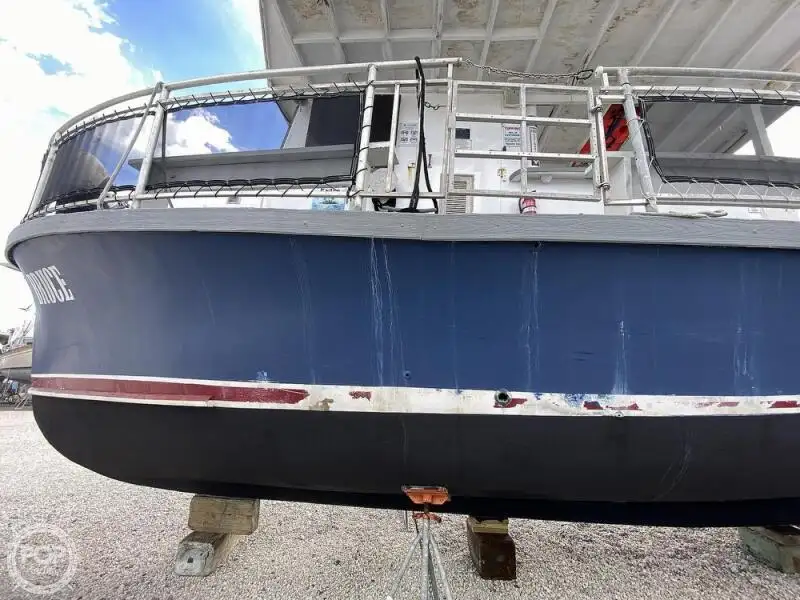 Navio de cruzeiro à venda