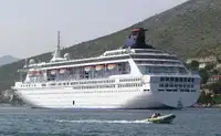 Navio de cruzeiro à venda