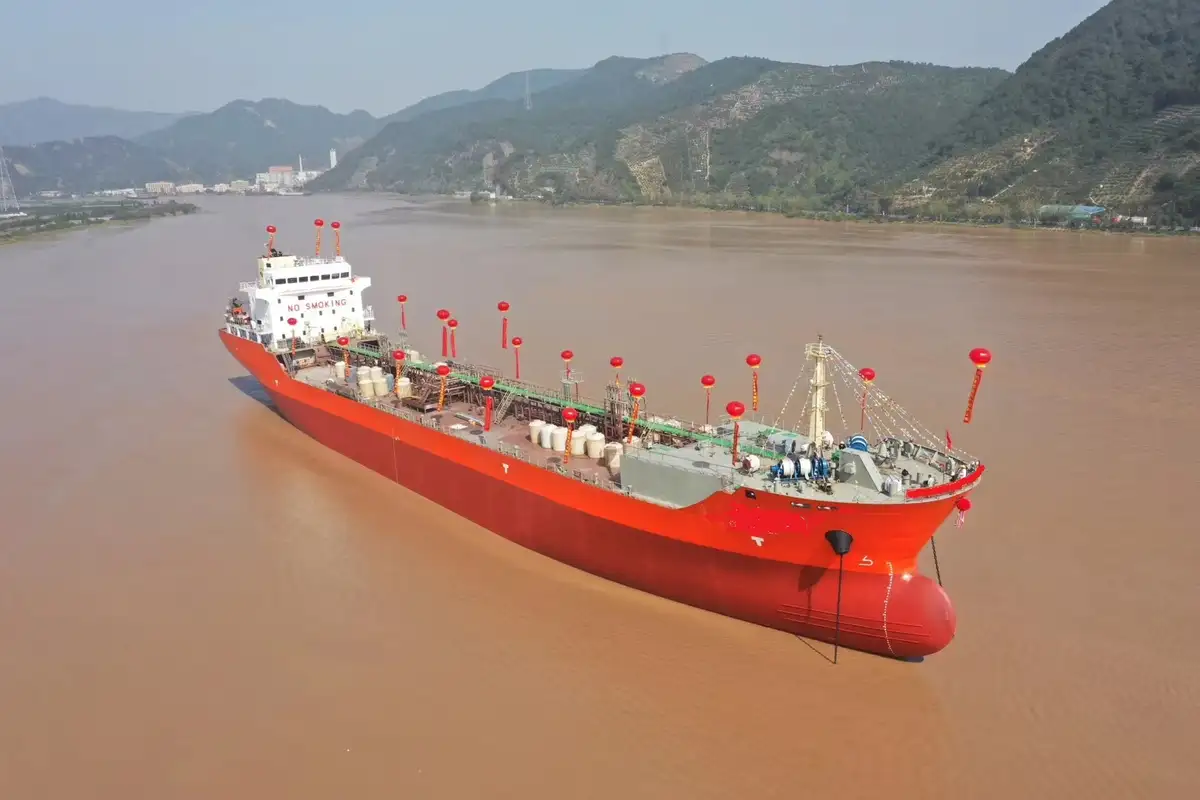 Navios-tanque à venda