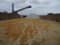 Barcaça à venda