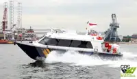 Barco de tripulação à venda