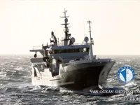 Navio de pesca de arrasto à venda