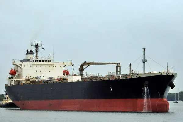 Oil/Chemical tanker for sale