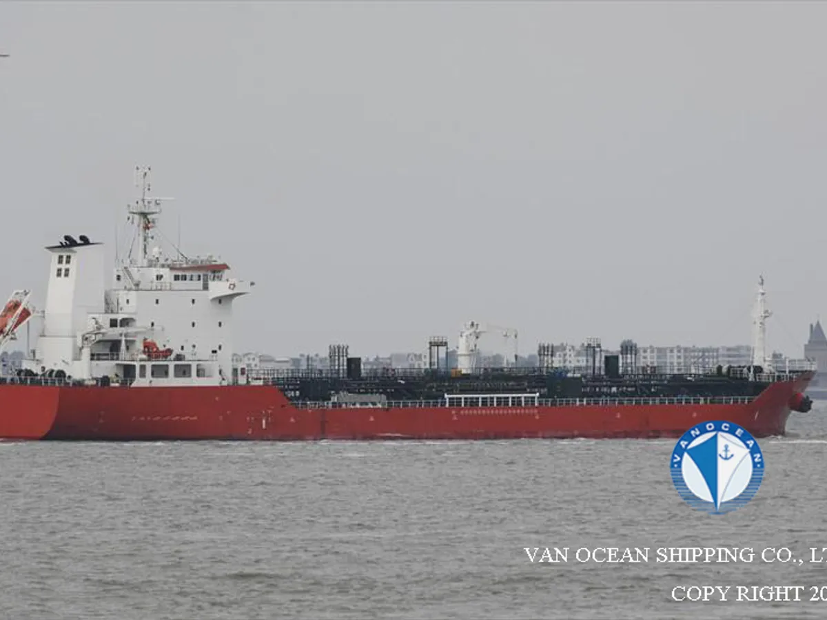 Navio-tanque de óleo/produtos químicos à venda