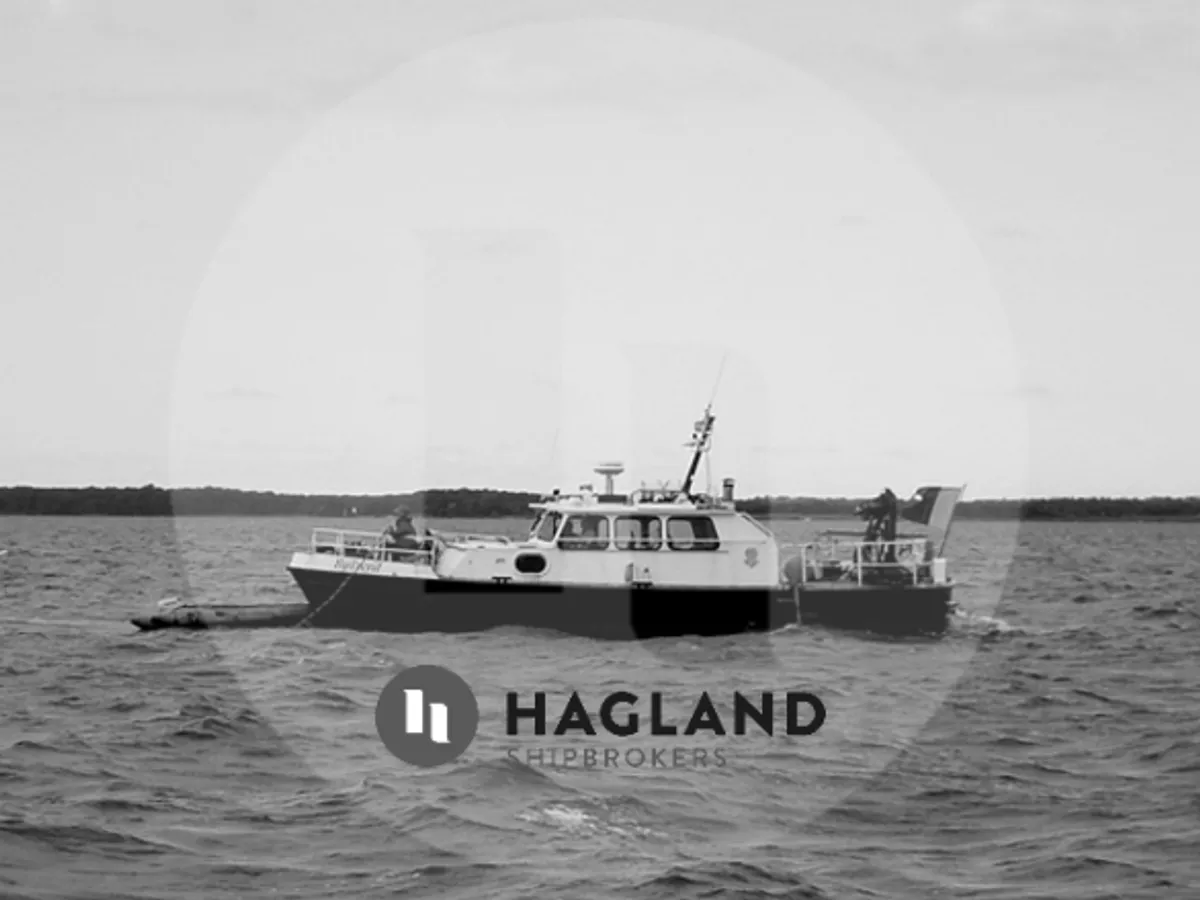 Navio de pesquisa à venda