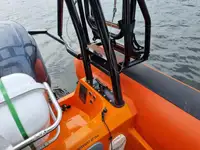 Navio porta-contêineres à venda