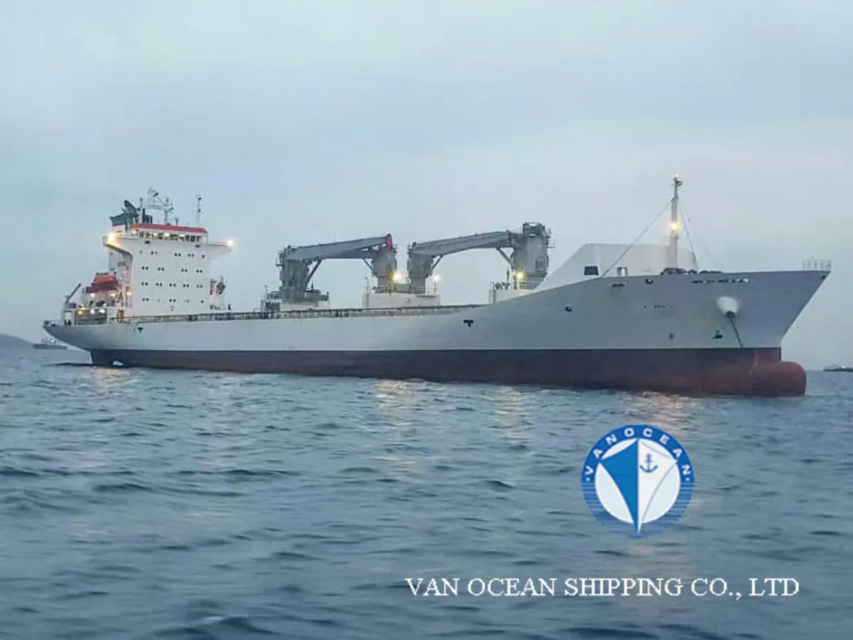 Navio frigorífico à venda