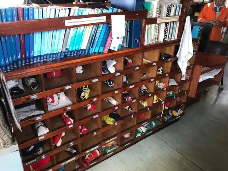 Rebocador à venda
