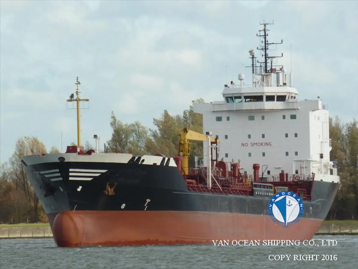 Navio-tanque de óleo/produtos químicos à venda