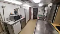 Navio de abastecimento à venda