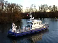 Navio de pesquisa à venda