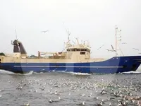 Navio de pesca de arrasto à venda
