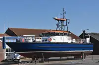 Navio de pesquisa à venda