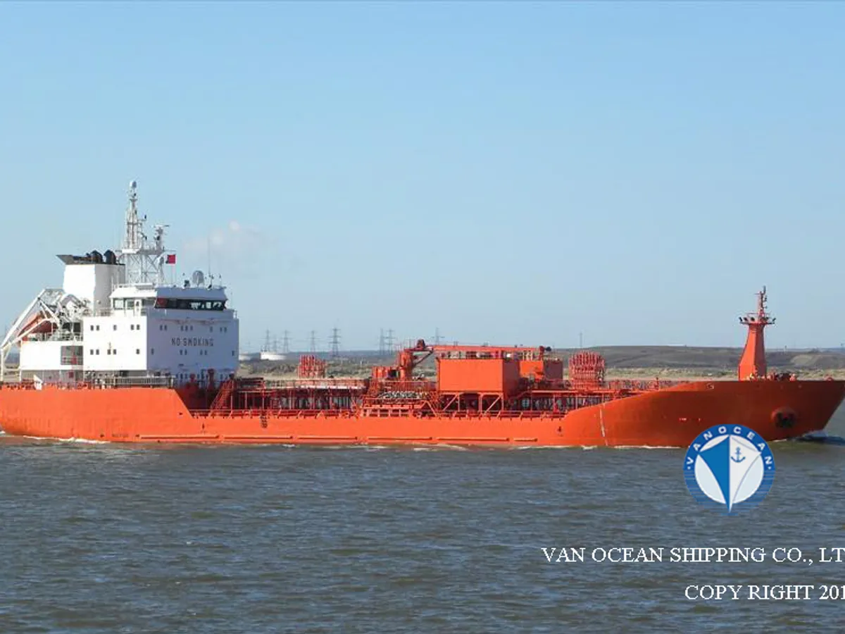 Navio-tanque de óleo/produtos químicos à venda