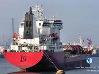Navio-tanque de óleo/produtos químicos à venda
