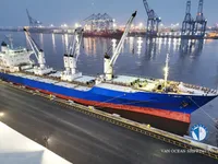Navio frigorífico à venda