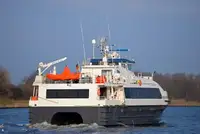 Navio de passageiros à venda