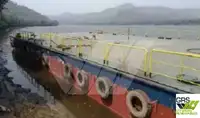 Barcaça à venda