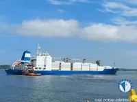 Navio frigorífico à venda