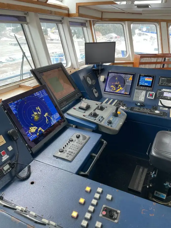 Navio de abastecimento à venda