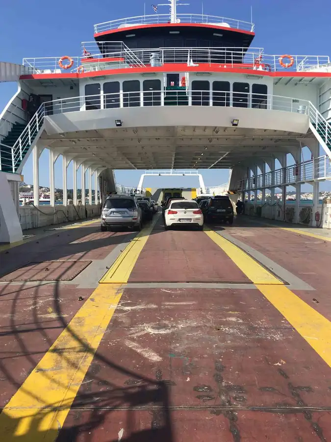 Navio de transporte de passageiros (Ferry) à venda