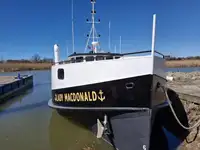 Rebocador à venda