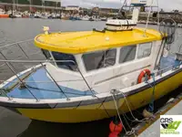 Barco de tripulação à venda