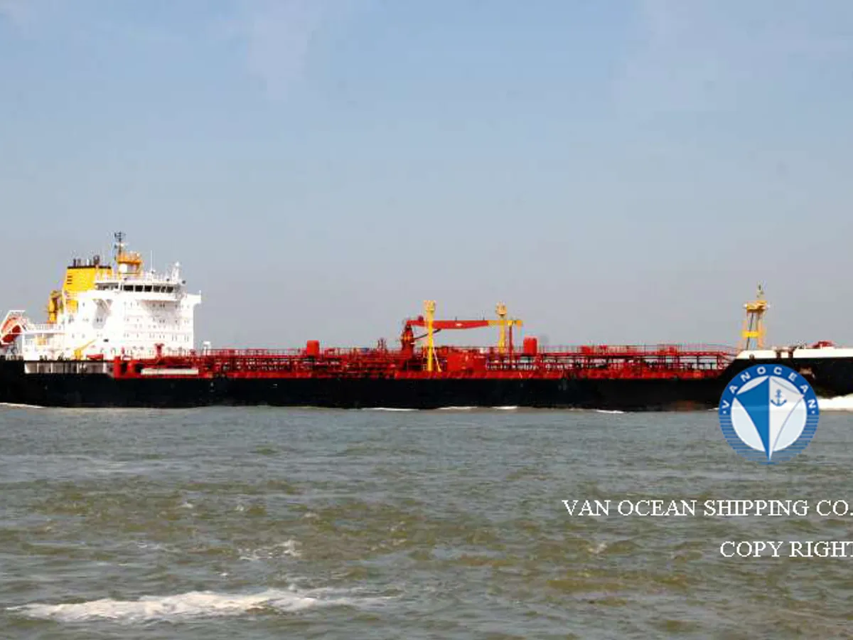 Navio-tanque de óleo/produtos químicos à venda