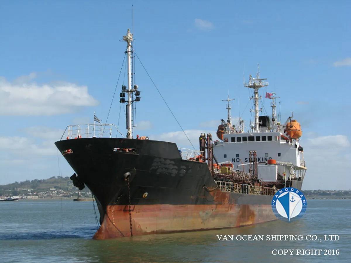 Navio-tanque de óleo/produtos químicos à venda