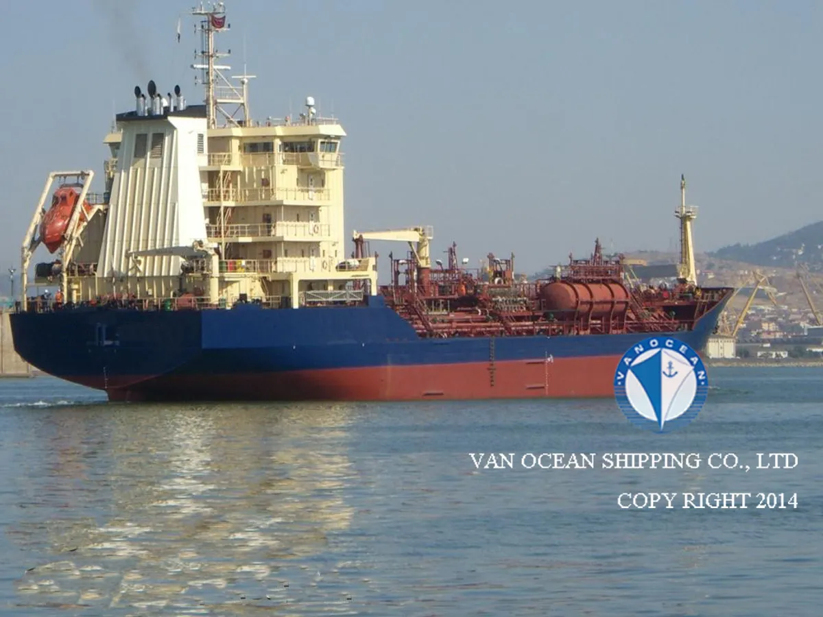 Navio-tanque de óleo/produtos químicos à venda