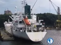 Navio frigorífico à venda