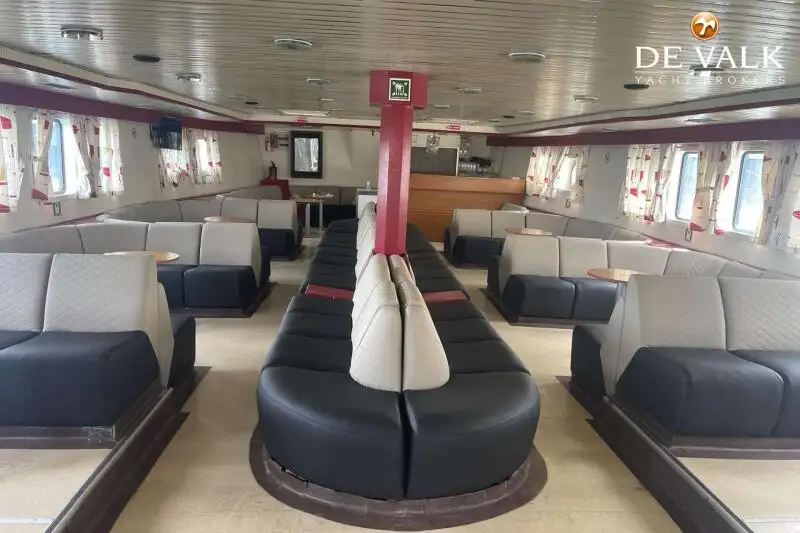 Navio de transporte de passageiros (Ferry) à venda