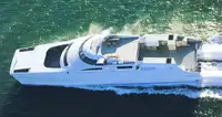 Catamarã à venda